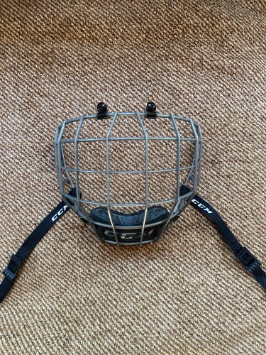 Medium CCM Cage (Used)