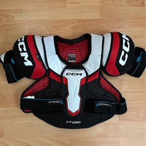 CCM Jetspeed FT680 Shoulder Pads - Senior Medium (Used)
