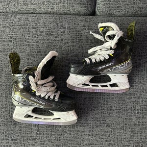Used Youth Bauer Vapor 3X Hockey Skates
