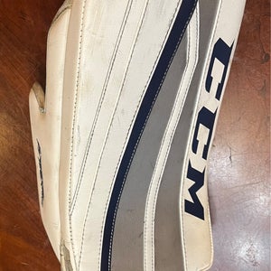 CCM goalie blocker senior