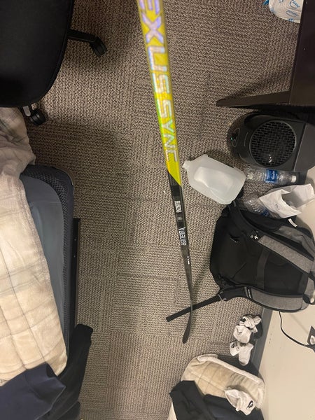 Senior Bauer Nexus Sync Left Hand Hockey Stick P92 Pro Stock (Used)
