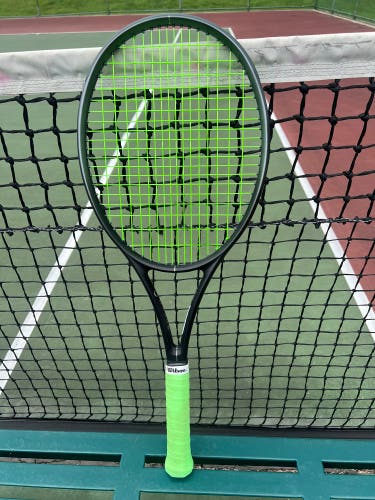 Wilson RF 01 Pro (4 3/8) brand new Hyper G string