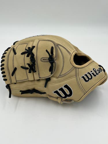 Wilson a2000 B2 12” pitchers infield baseball glove