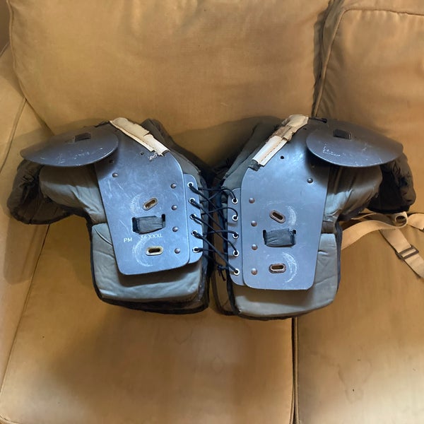 XXXL Adult Shoulder Pads (Used)