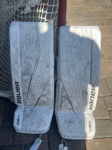 Intermediate Medium  Bauer GSX Goalie Leg Pads (Used)