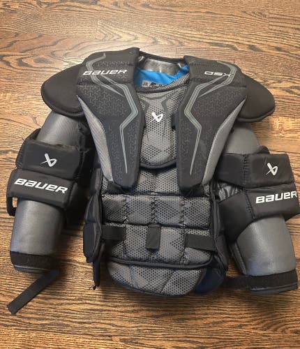 Large/Extra Large Bauer GSX Goalie Chest Protector (Used)
