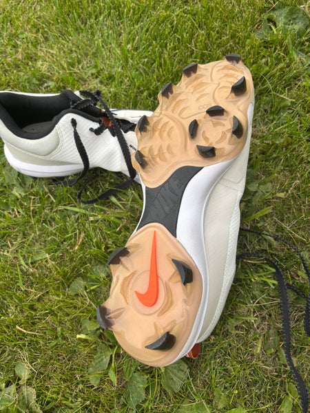 Nike baseball molded cleats
