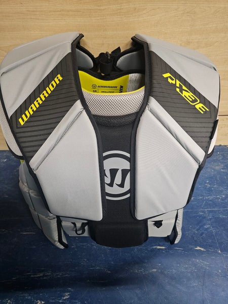 Small 2023 Warrior Ritual X3E Goalie Chest Protector (New)