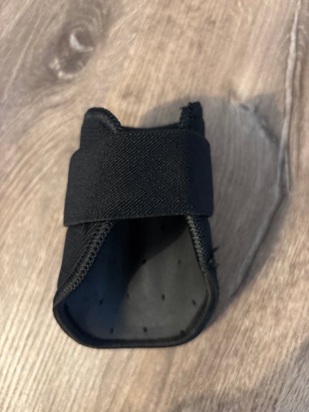 Black Junior EvoShield Elbow Guard Elbow Protection (New)