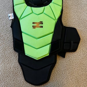 Lacrosse Unequal Goalie chest protector