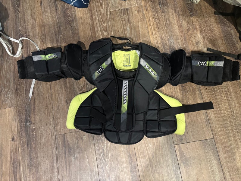 Warrior Large/Extra Large RITUAL X4 E Goalie Chest Protector (Used)