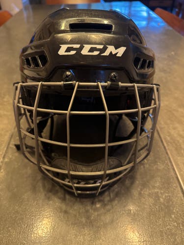 Small CCM FL500 Helmet (Used)