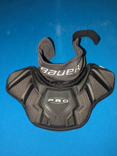 Junior Bauer Pro Goalie Neck Guard(Used)