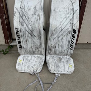 Large Bauer Vapor 3X Goalie Leg Pads (Used)