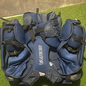 Large/Extra Large  Vaughn Ventus SLR2 Pro Carbon Goalie Chest Protector (Used)