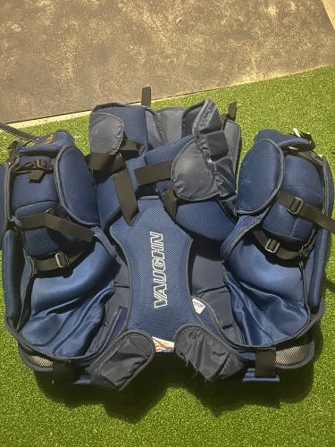 Large/Extra Large  Vaughn Ventus SLR2 Pro Carbon Goalie Chest Protector (Used)
