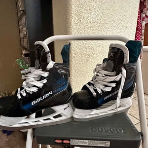Bauer X Hockey Skates Regular Width  Size 1.5 (Used)