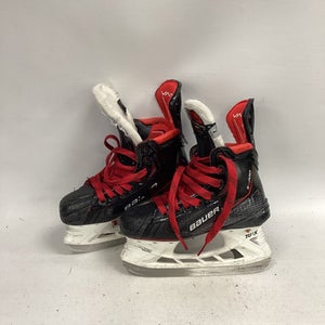Used Bauer VAPOR 3X PRO Junior Hockey Skate Junior 01 11851-S000035320
