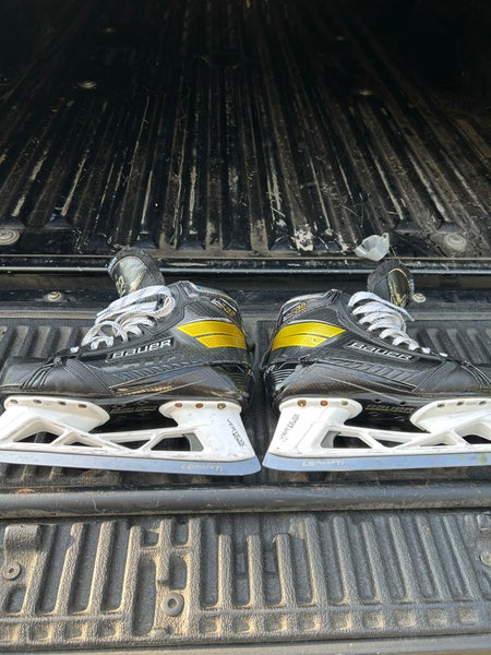 Bauer Ultrasonic Hockey Goalie Skates Pro Stock 9.5 (Used)