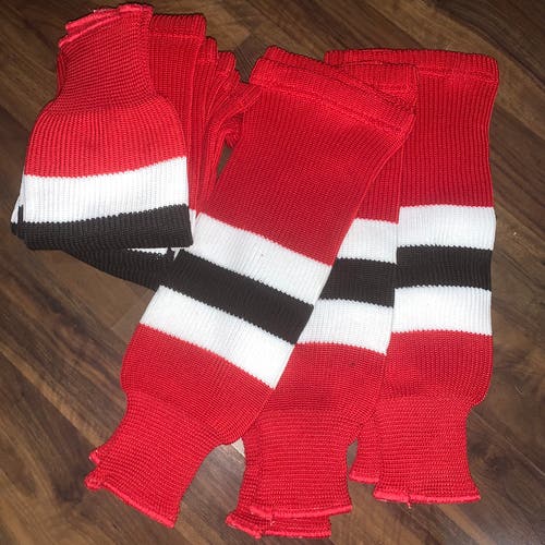 Lot (11 Pairs) - Knit Hockey Socks - Youth - Red/White/Black