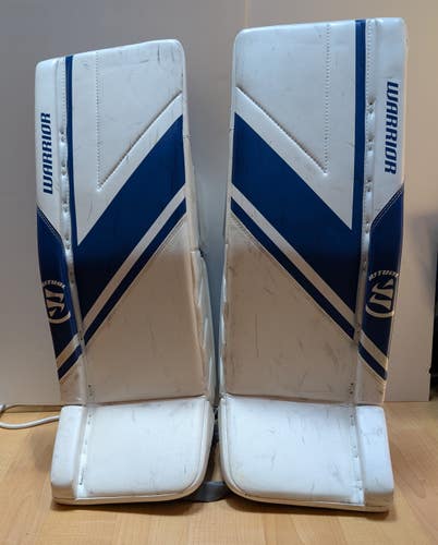 28" 2022 Warrior Ritual G6 E+ Goalie Leg Pads (Used)