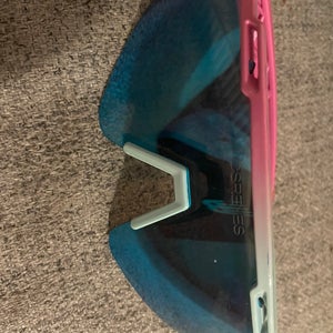 Los Reyes Blue Adult  Sunglasses (New) Velo Shade Box