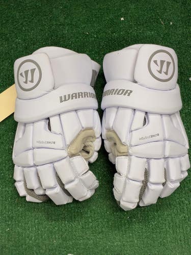 White Warrior Burn Lacrosse Gloves Large (Used)