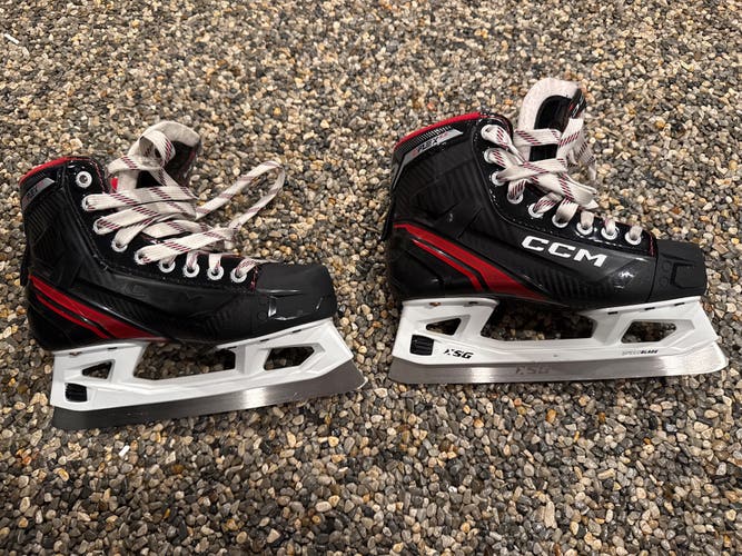 CCM EFLEX 6.5 Hockey Goalie Skates Regular Width Size 4 (Used)
