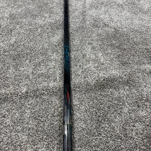 Senior CCM Vizion Right Handed Hockey Stick P29  (Used)