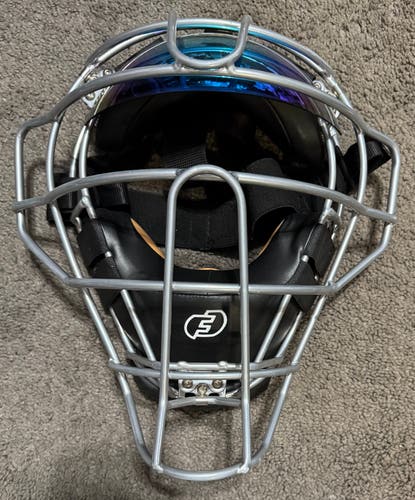 FORCE3 Traditional Defender Catcher's Mask with Patented S3 Shock Suspension System Silver Black