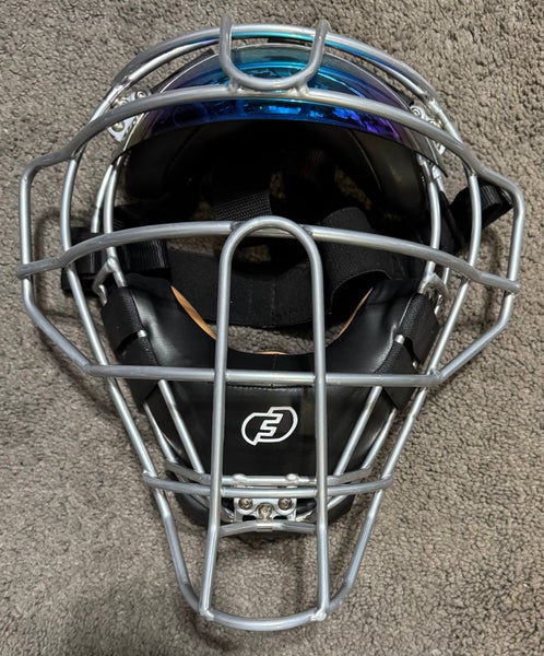 FORCE3 Traditional Defender Catcher's Mask with Patented S3 Shock Suspension System Silver Black
