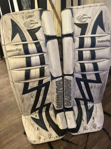 30"  Vaughn Velocity 7200 Goalie Leg Pads (Used)