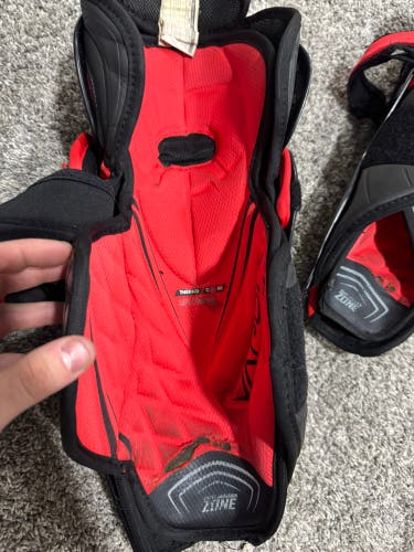 Senior Bauer Vapor 2X Pro 15" Shin Pads (Used)