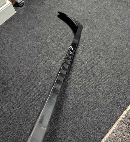 Used Senior PRO VF (variable kick) RH Stick, P92T 70 Flex