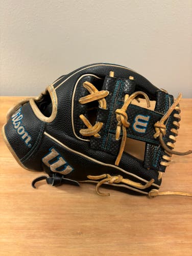 Wilson A2000 Baseball Glove 11.5" (Used)