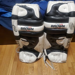 33" 2014 SR Goalie Leg Pads (Used)