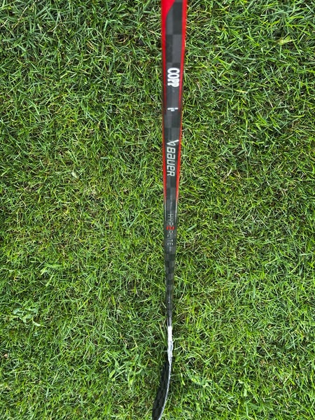 Senior Bauer Vapor Hyperlite 2 Left Hand Hockey Stick Pro Stock (Used)