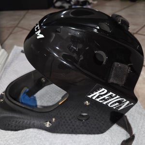 Senior CCM GFL Pro Goalie Mask (Used)