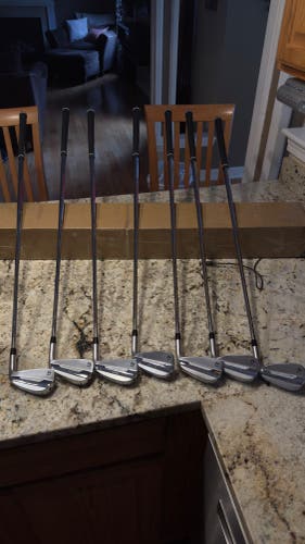 Men's 2025 TaylorMade P790 Right Handed Iron Set Stiff Flex  Steel Shaft (Used)