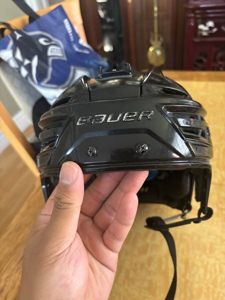 Large Bauer Re-Akt 150 Helmet  (Used)