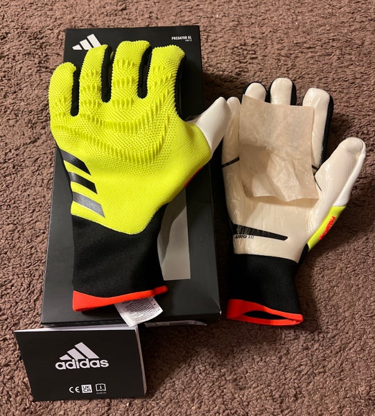Adidas Predator GL PRO FS Goalkeeper Gloves Yellow/Black IQ4019 Size 12