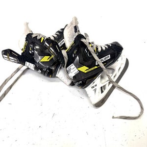 Used Bauer SUPREME M4 Junior Hockey Skate Junior 02.5 11860-S000294948
