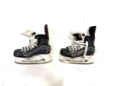 Used Bauer VAPOR X500 Junior Hockey Skate Junior 04 11860-S000294878