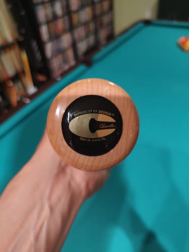 Like New, 2025 Chandler 33"/30oz. Ra13 Maple.