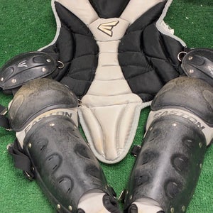 Youth Easton Black Magic Catcher's Set (Used)