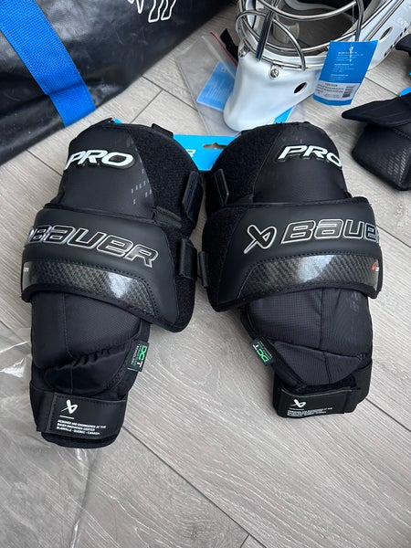 Brand New Bauer Intermediate Pro Knee Guard Goalie