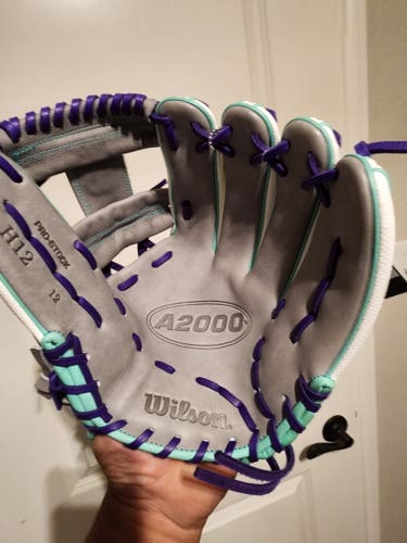 2025 Wilson RH Infield A2000 Softball Glove 12" (New)