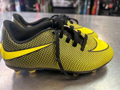 Used Nike Soccer Cleats Yellow Youth 12.0 11868-S000064257