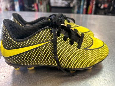 Used Nike Soccer Cleats Yellow Youth 12.0 11868-S000064257