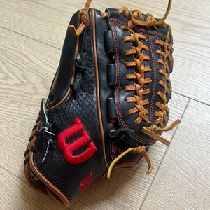 Wilson LH Pitcher's A2K Baseball Glove 11.75" (Used)